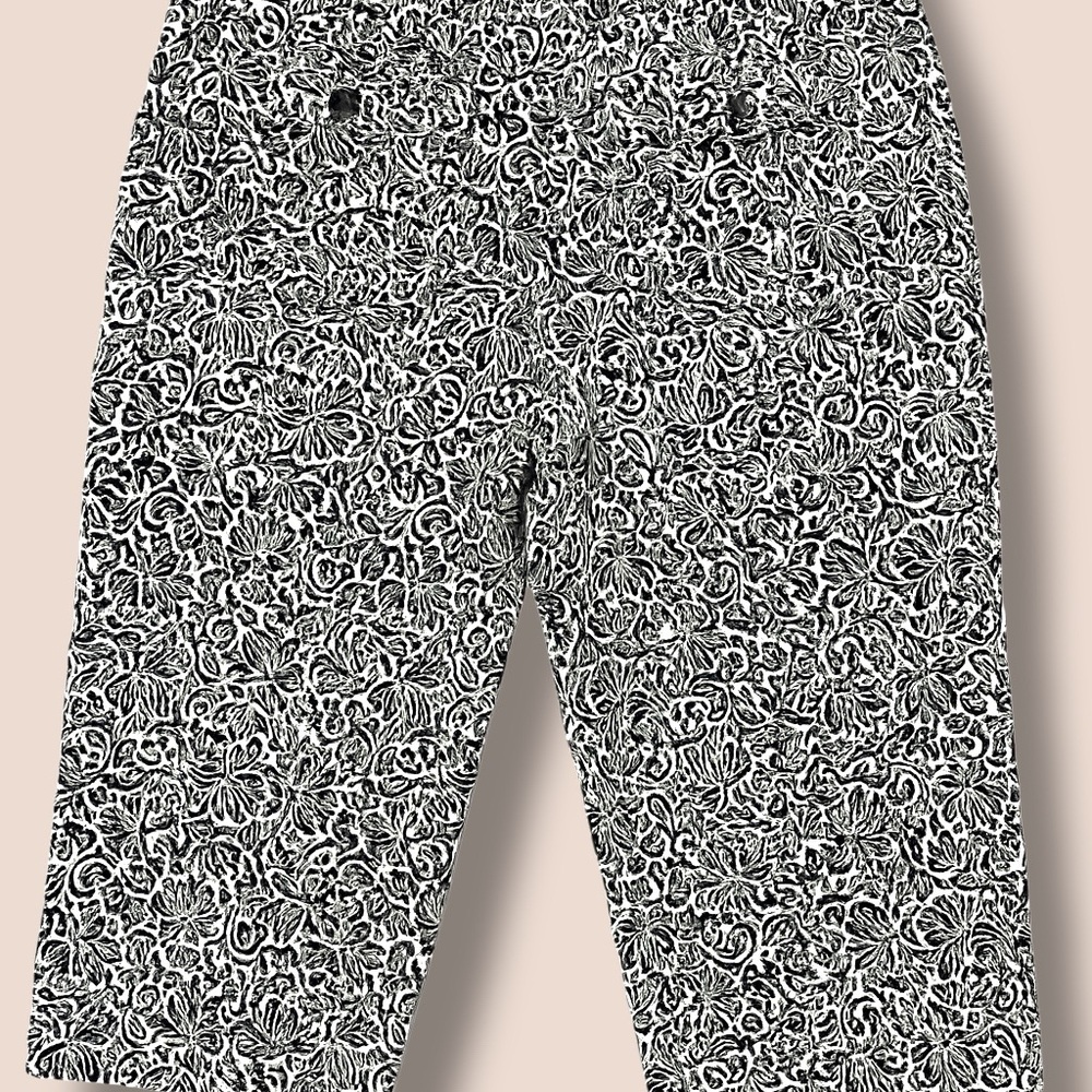 Petite Sophisticate Black and White Floral Pants - Picture 4 of 5